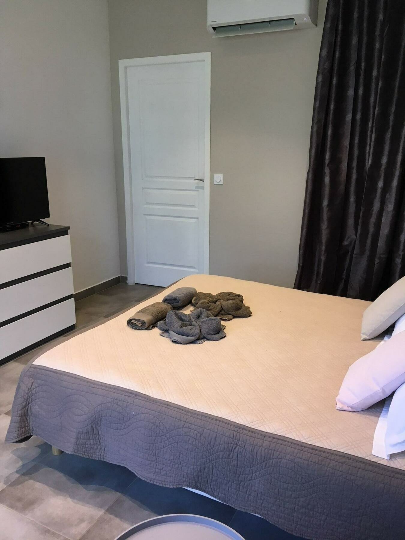 Residence Alba Бонифачо Екстериор снимка